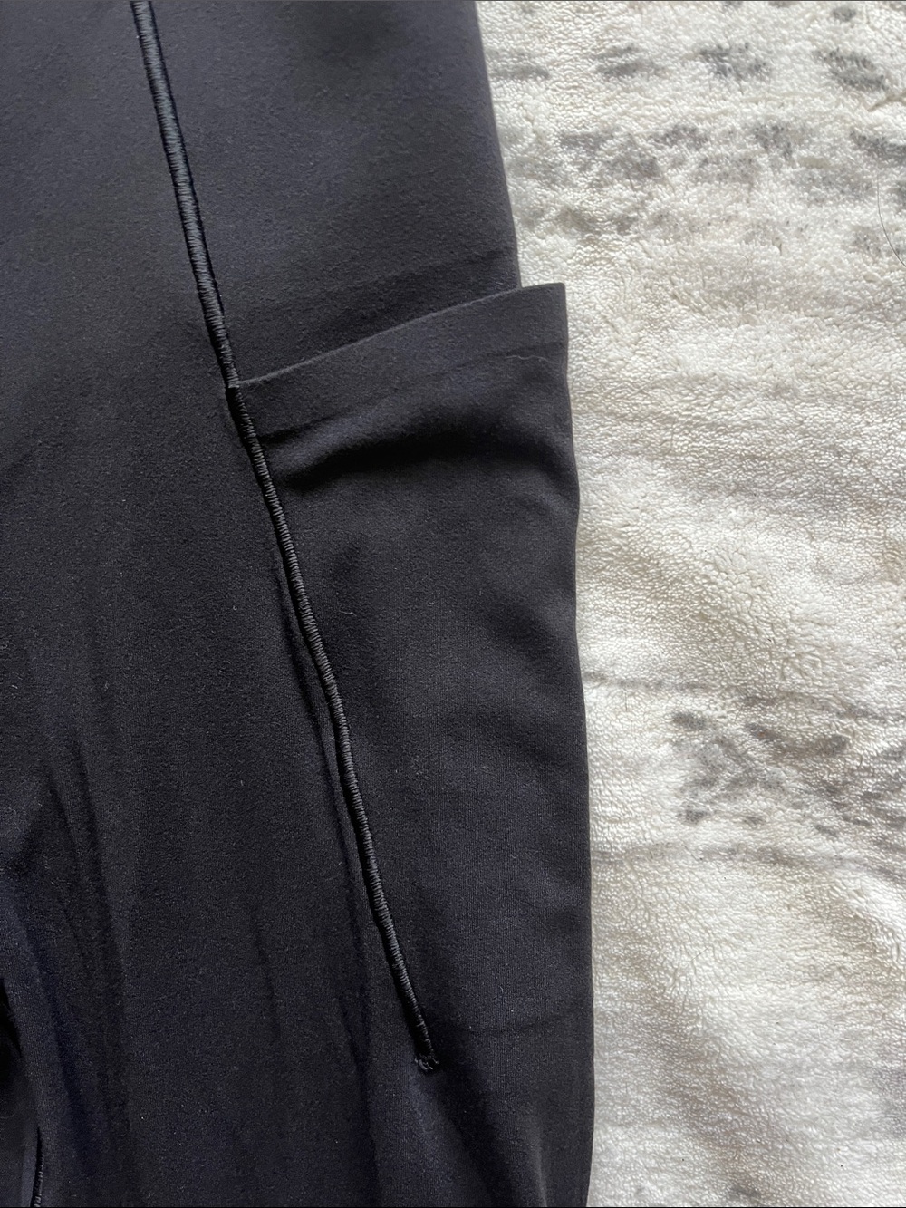 aerie Black Flare Leggings with Side Pockets - Picture 3 of 3